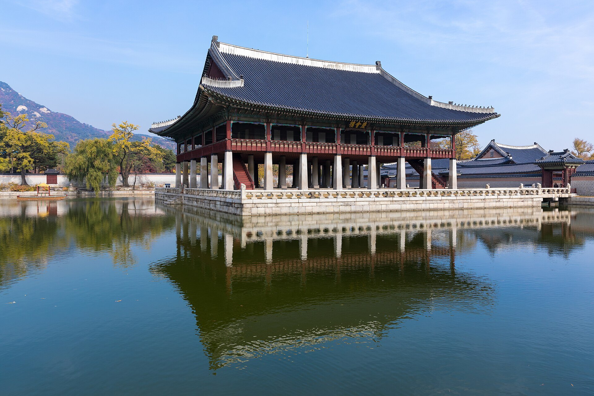 Photo: Frank Schulenburg / CC BY-SA 4.0 South Korea — Gyeongbokgung Palace